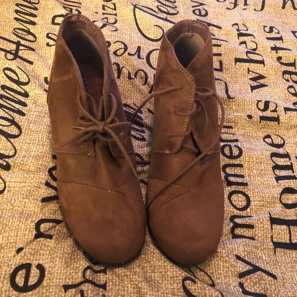 unr8ed Shoes - Brown Booties Size 10
